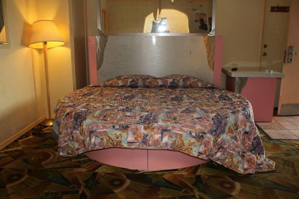 Presidential Inn And Suites Lyons ภายนอก รูปภาพ
