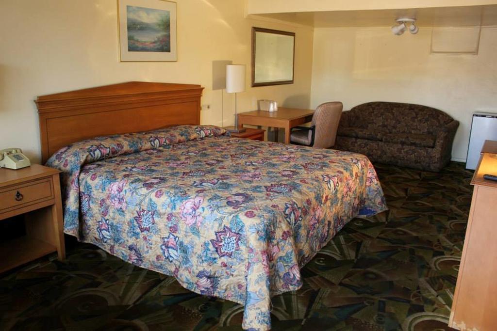 Presidential Inn And Suites Lyons ภายนอก รูปภาพ