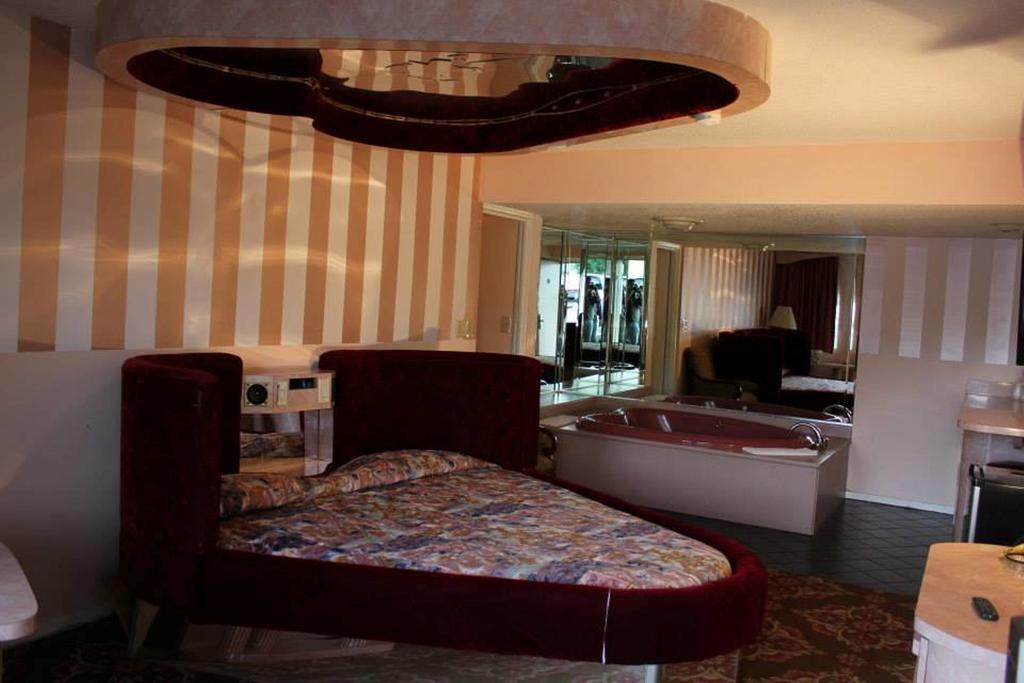 Presidential Inn And Suites Lyons ภายนอก รูปภาพ